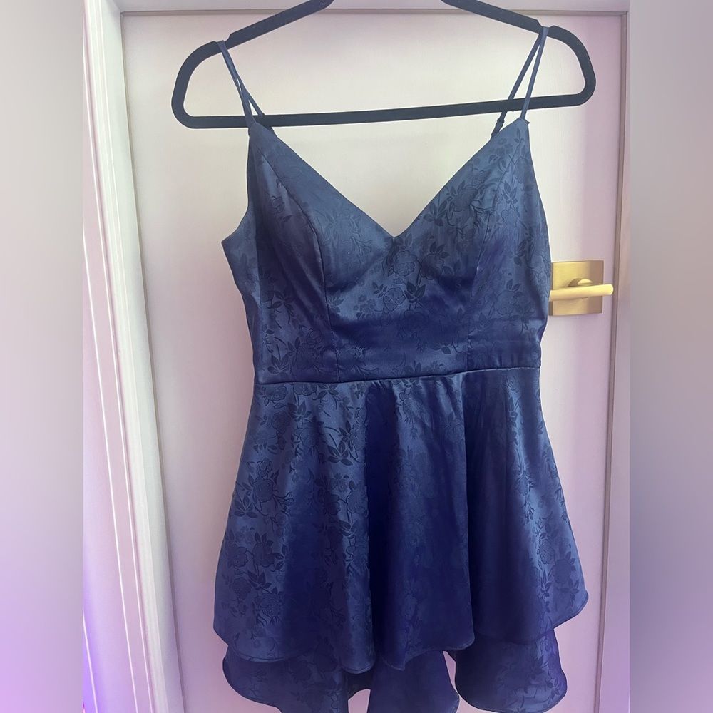 EUC Windsor party/prom mini dress- Smoke free pet free home